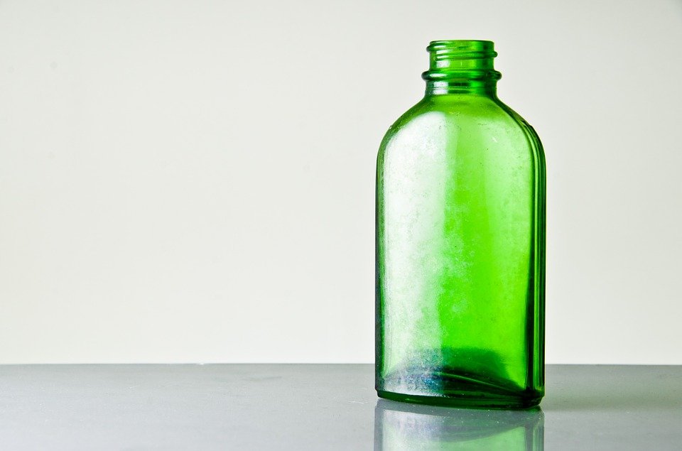 warna hijau botol